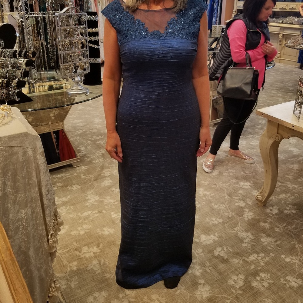 Beaded lace bodice gown - navy size 14